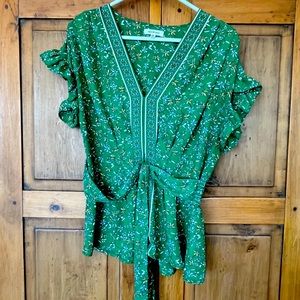 Max Studio Medium Green Floral Top